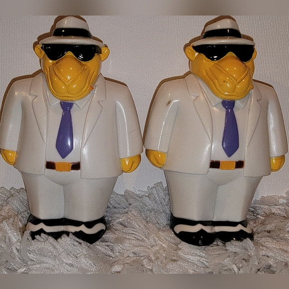 Iconic Vintage Smokin' Joe The Cool Camel Salt Shakers - Unused - Good Condition - Picture 2 of 9